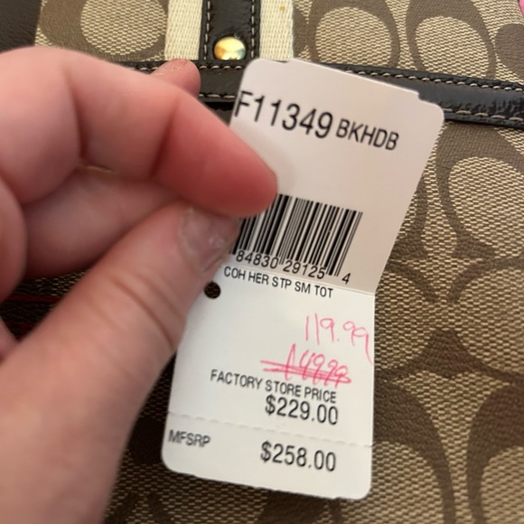 Coach Brown and Tan Tote Bag - Picture 3 of 7